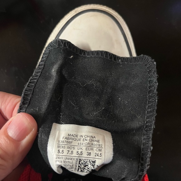 Star/flag pattern converse high top. - Picture 4 of 4